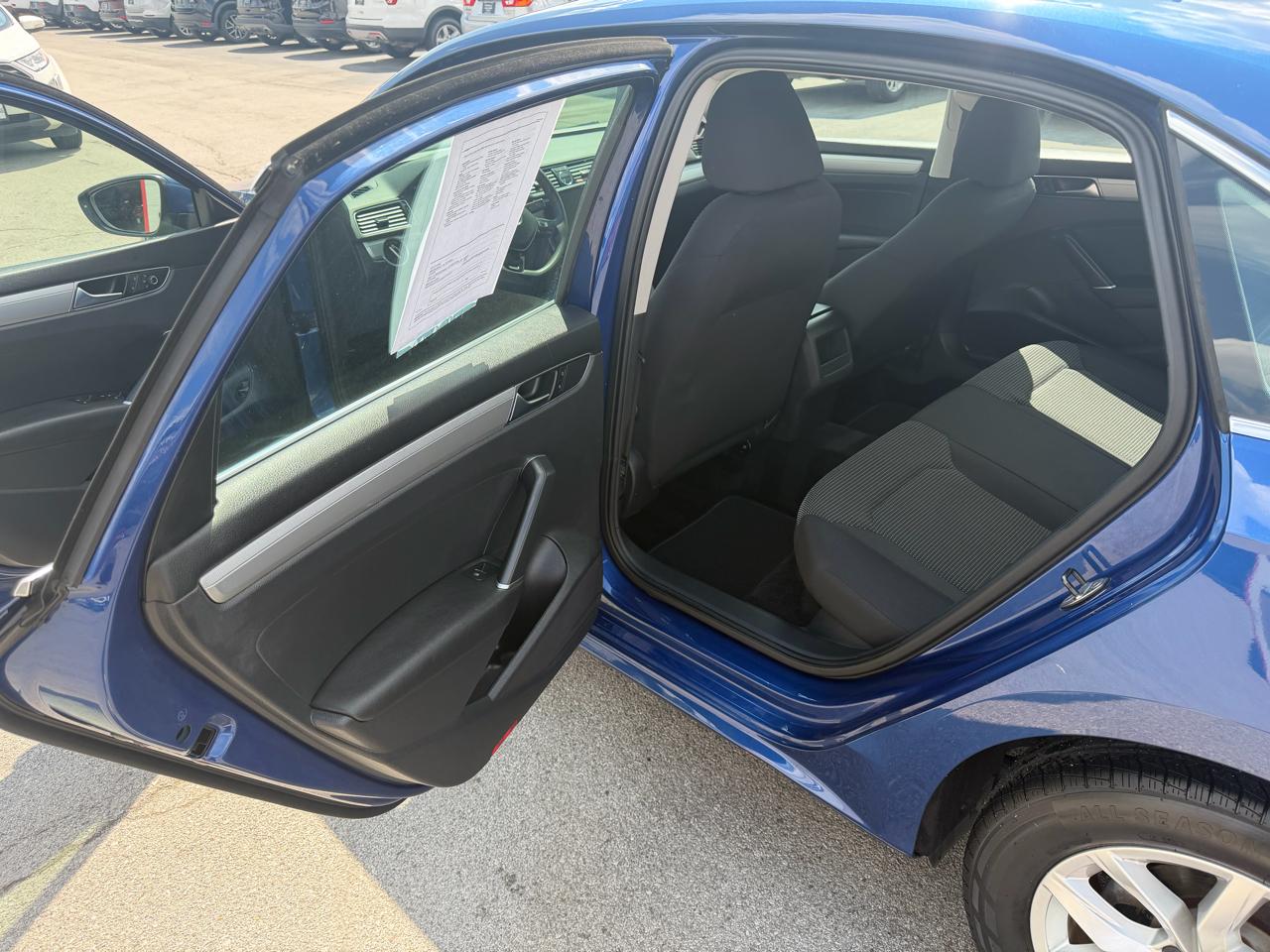 Volkswagen Passat 1.8T S Auto 2017