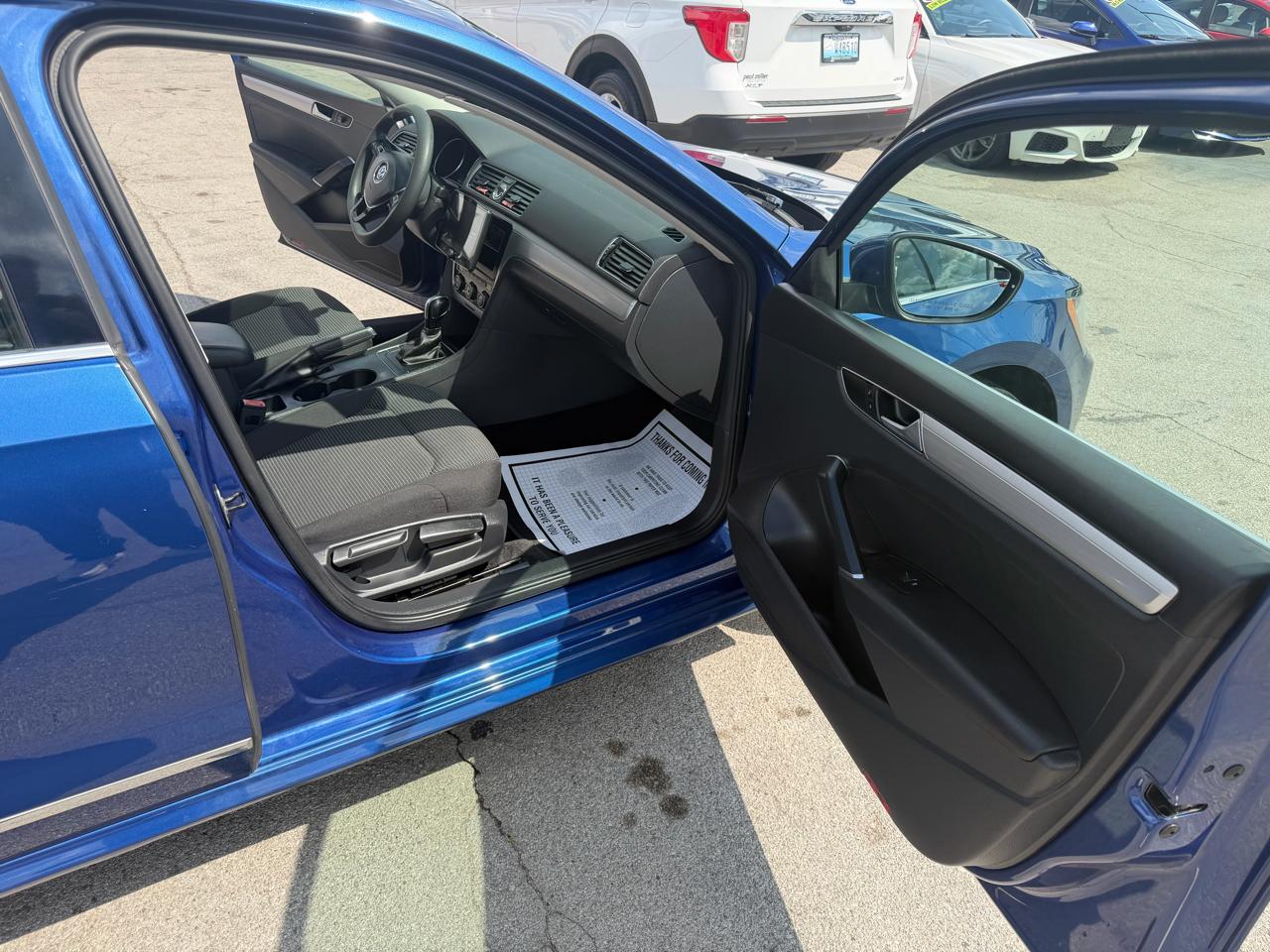 Volkswagen Passat 1.8T S Auto 2017
