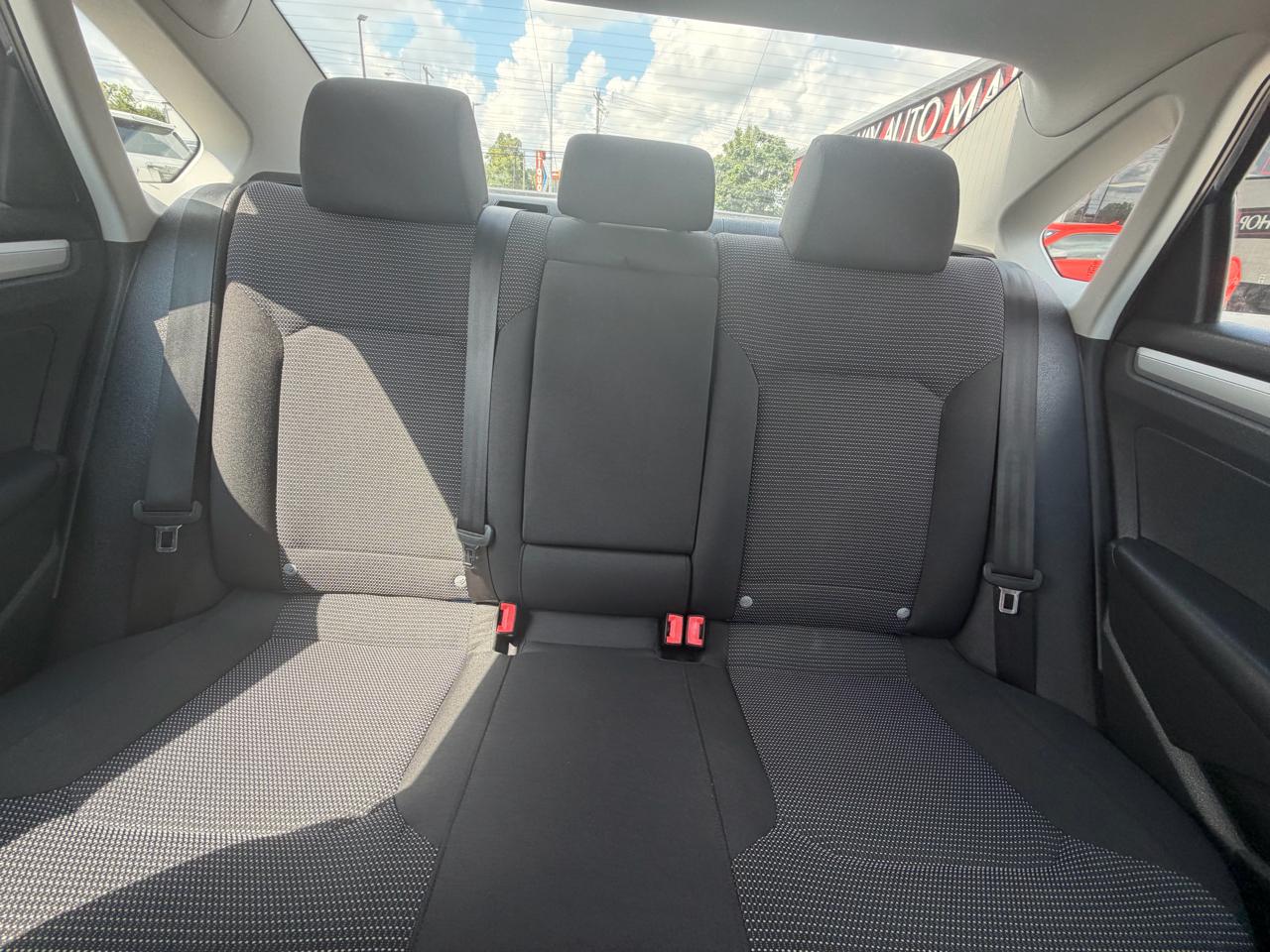 Volkswagen Passat 1.8T S Auto 2017