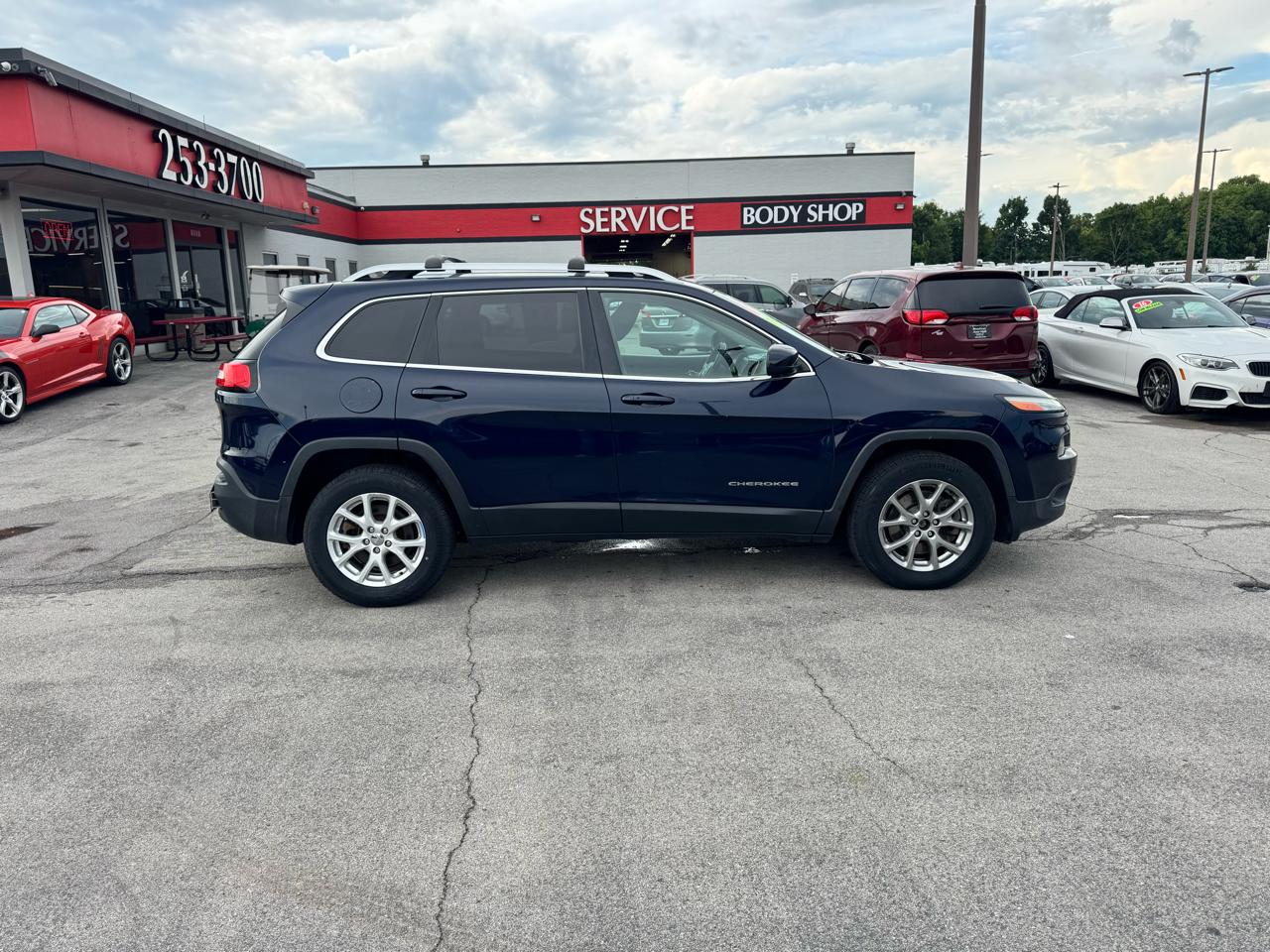 Jeep Cherokee 4WD 4dr Latitude 2015