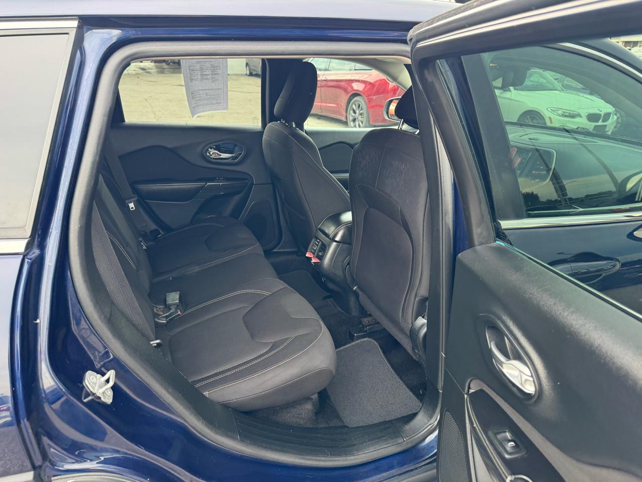 Jeep Cherokee 4WD 4dr Latitude 2015