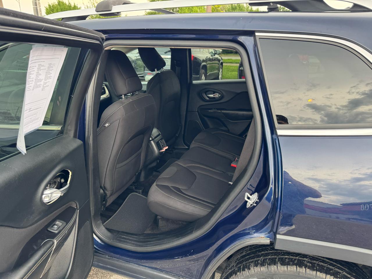 Jeep Cherokee 4WD 4dr Latitude 2015