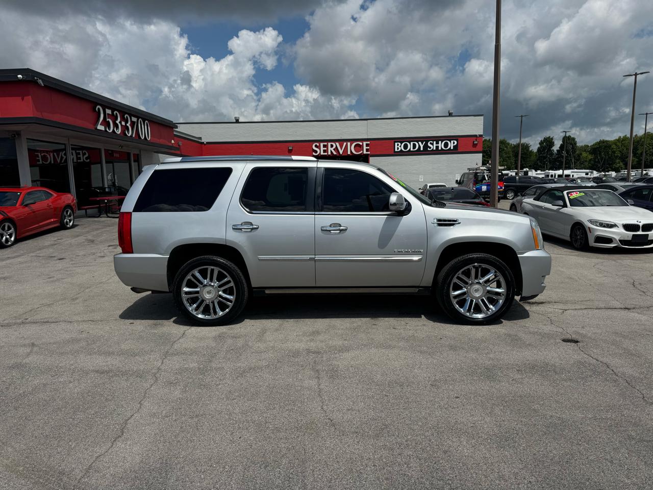 Cadillac Escalade AWD 4dr Platinum Edition 2012