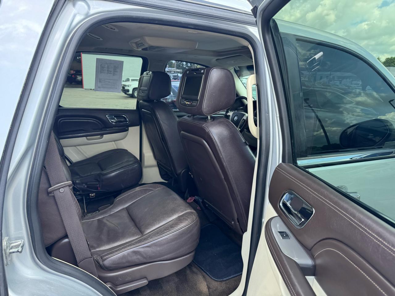 Cadillac Escalade AWD 4dr Platinum Edition 2012