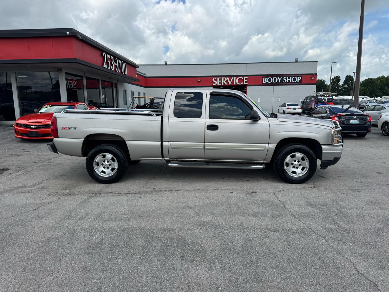 Chevrolet Silverado 1500 4WD Ext Cab 143.5" LT 2006