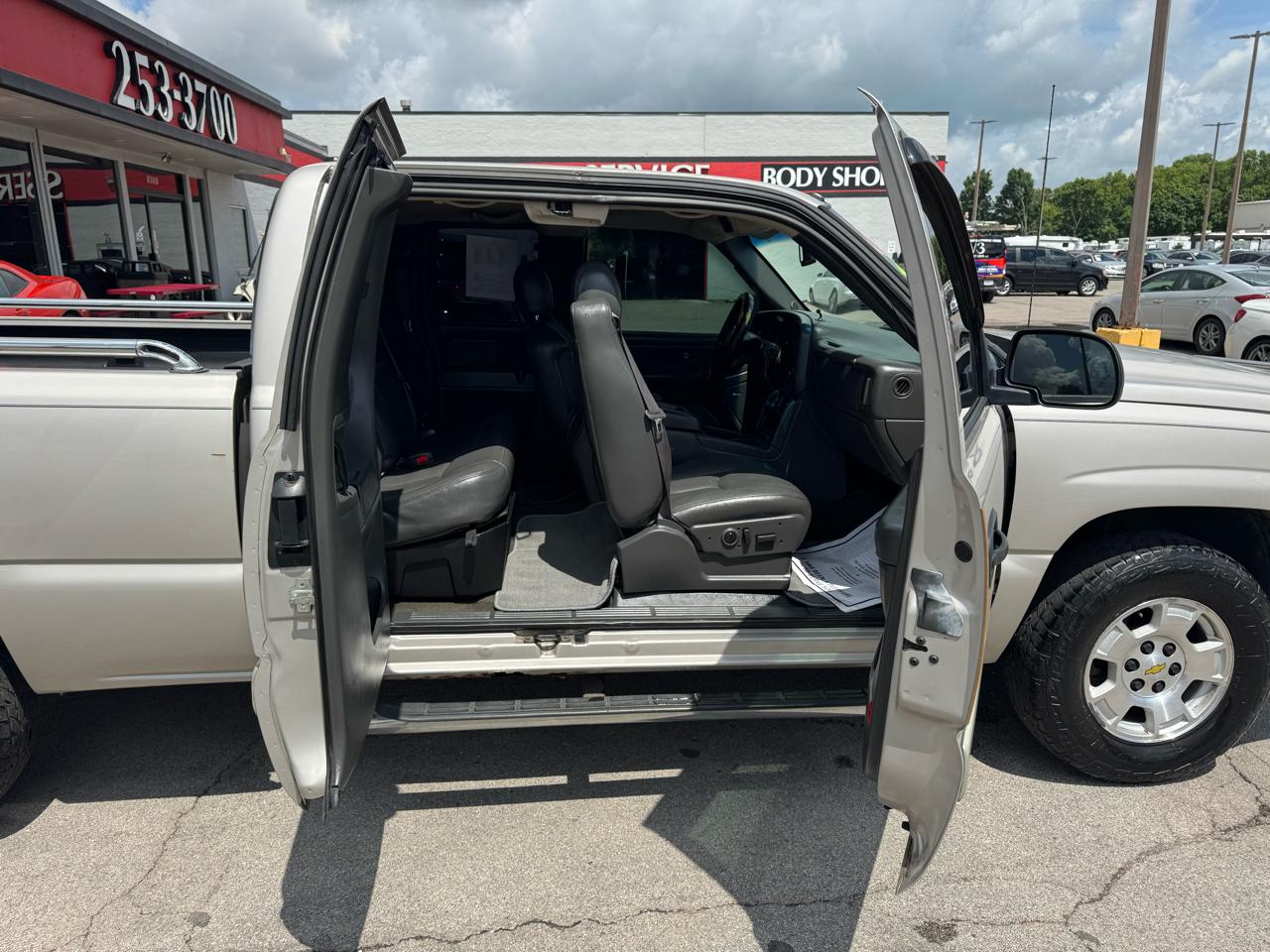 Chevrolet Silverado 1500 4WD Ext Cab 143.5" LT 2006