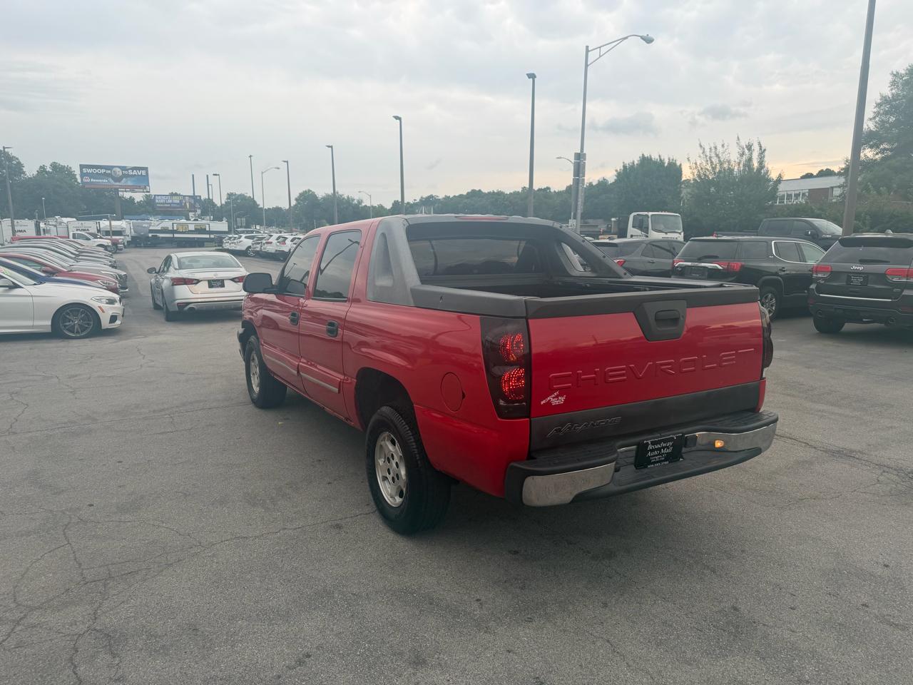 Chevrolet Avalanche 1500 5dr Crew Cab 130" WB 2004