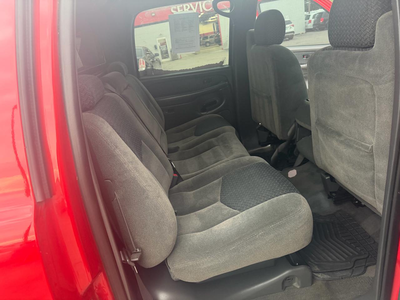 Chevrolet Avalanche 1500 5dr Crew Cab 130" WB 2004