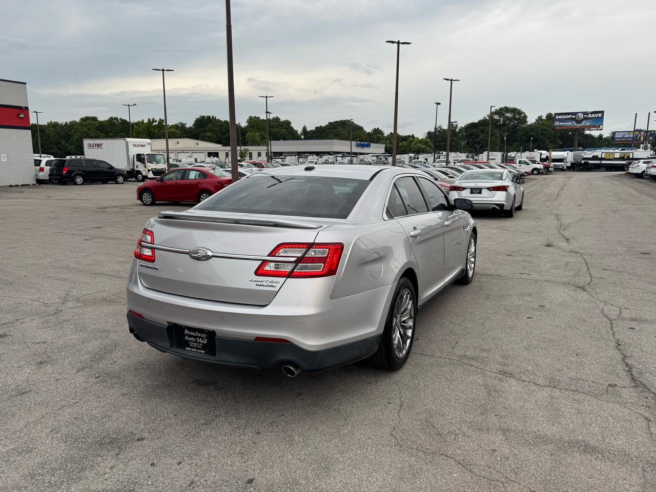 Ford Taurus 4dr Sdn Limited FWD 2013