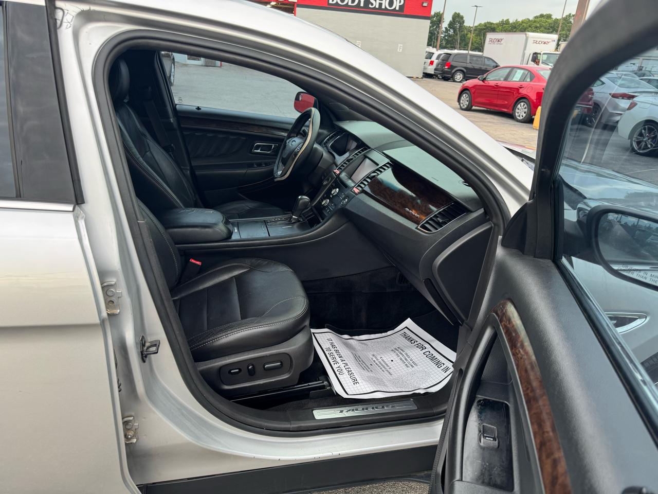 Ford Taurus 4dr Sdn Limited FWD 2013
