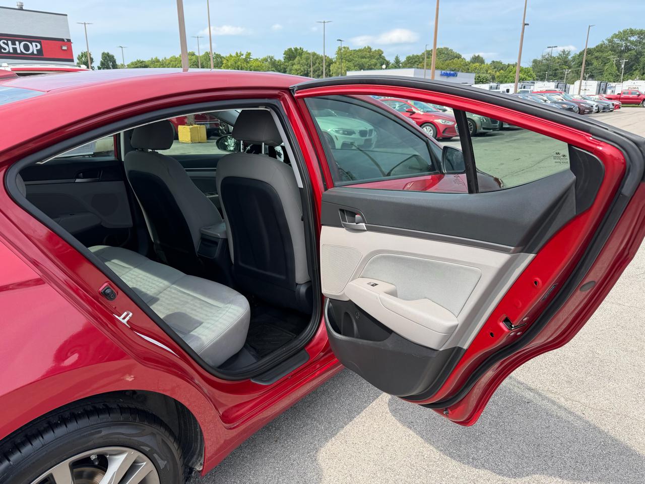 Hyundai Elantra SEL 2018