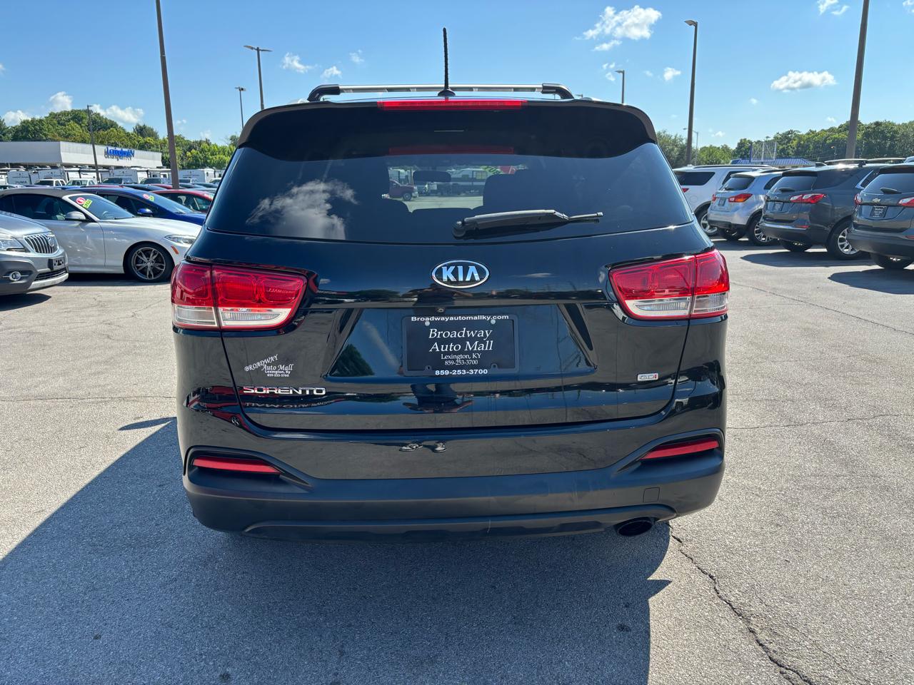 Kia Sorento LX FWD 2017