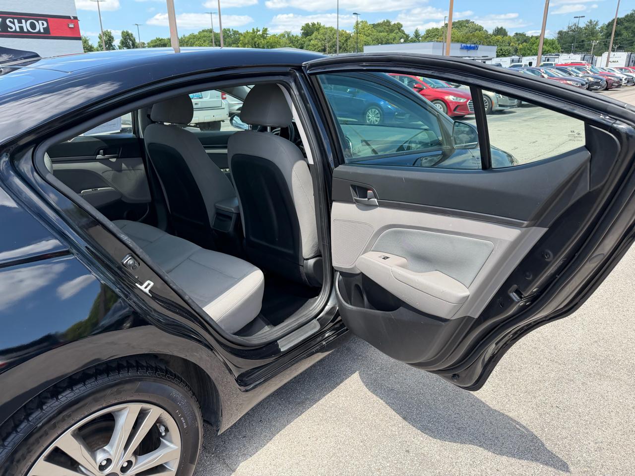 Hyundai Elantra SEL 2018