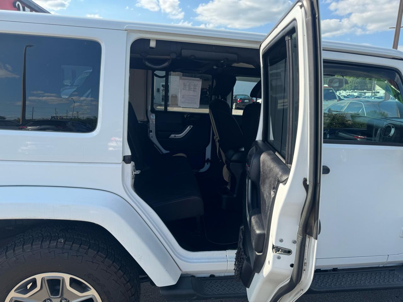 Jeep Wrangler Unlimited 4WD 4dr Rubicon 2014