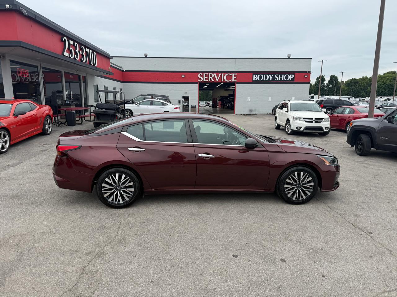 Nissan Altima 2.5 SV Sedan 2024