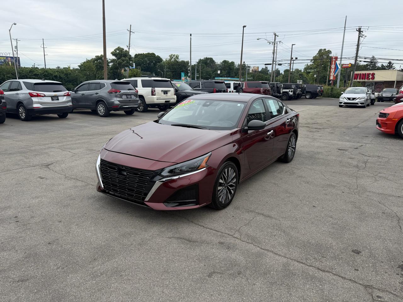 Nissan Altima 2.5 SV Sedan 2024