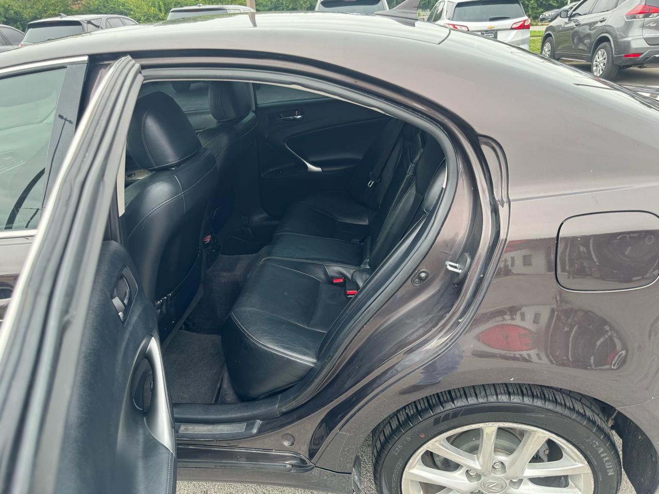 Lexus IS 250 4dr Sport Sdn Auto AWD 2012