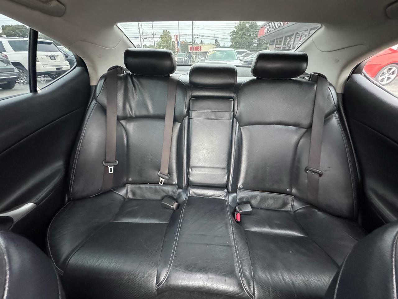 Lexus IS 250 4dr Sport Sdn Auto AWD 2012