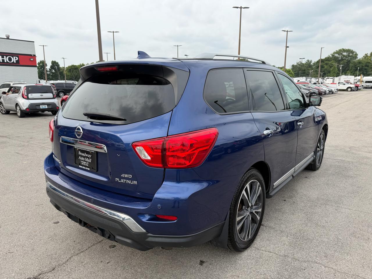 Nissan Pathfinder Platinum 2019