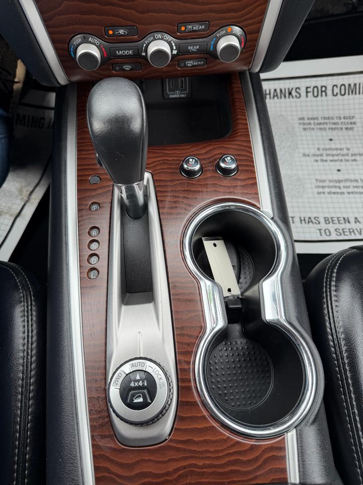 Nissan Pathfinder Platinum 2019