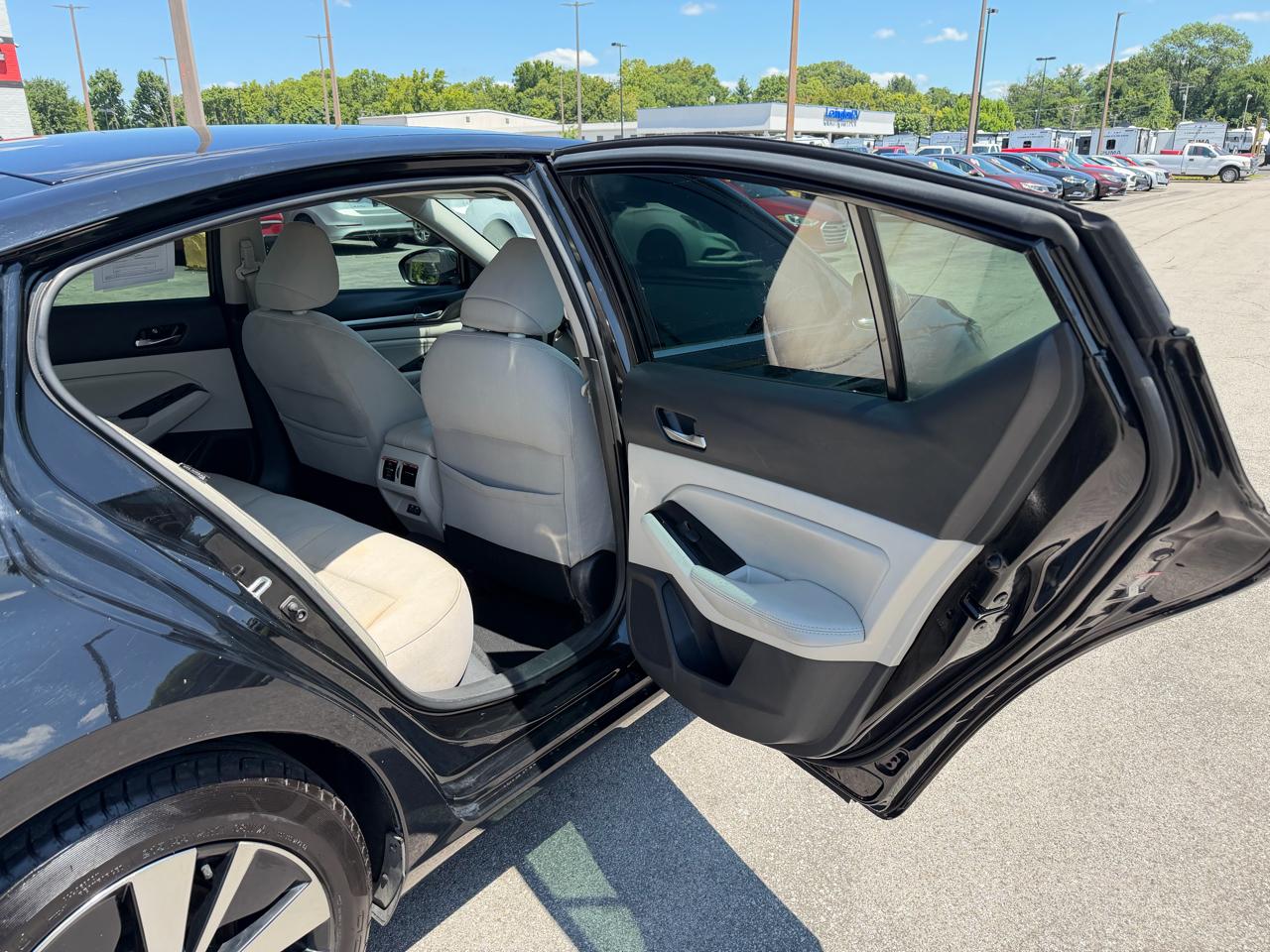 Nissan Altima SV 2020