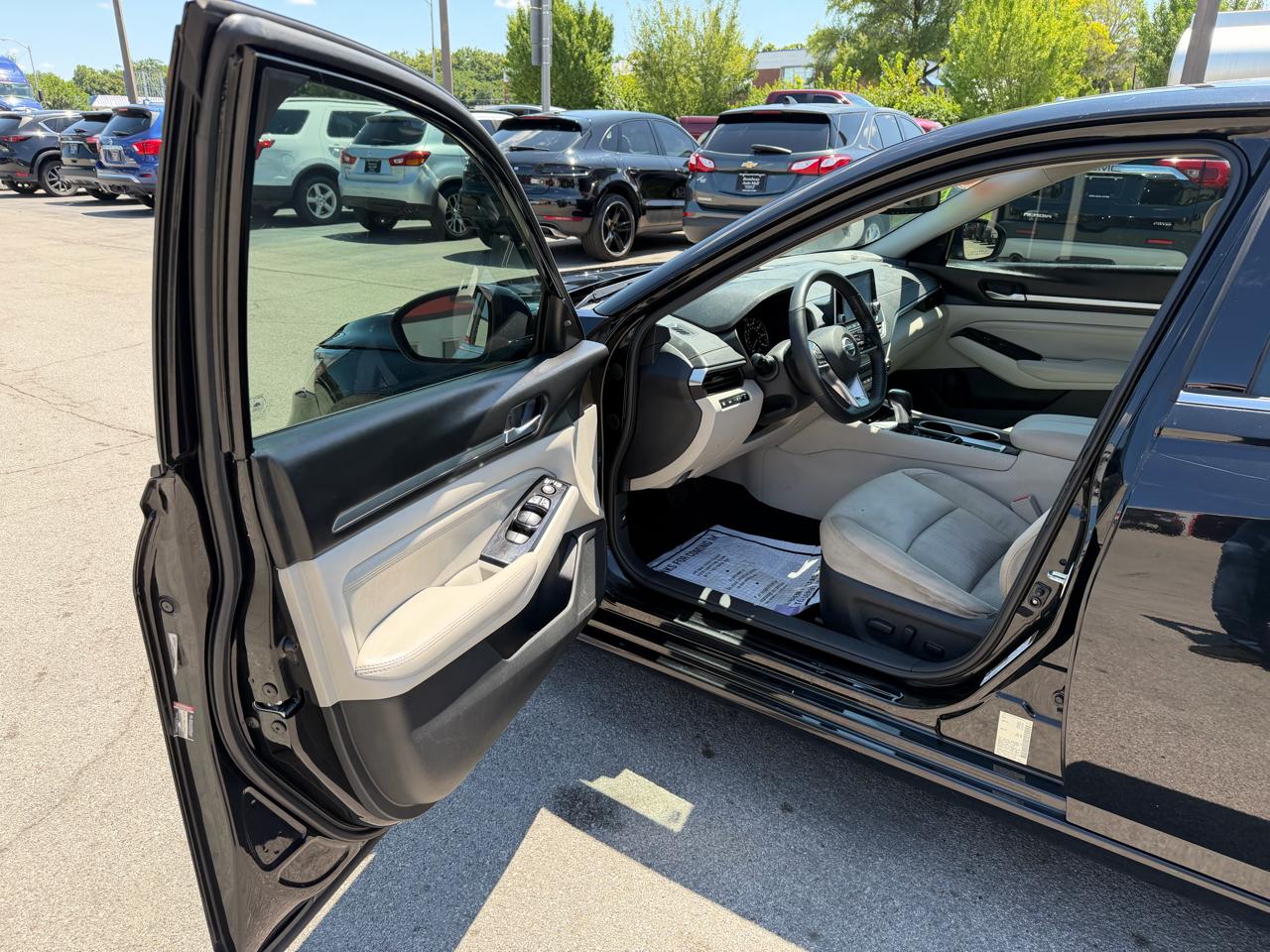 Nissan Altima SV 2020