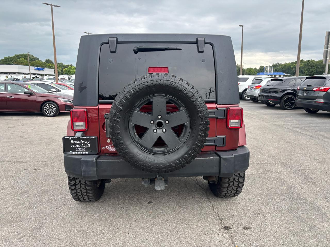 Jeep Wrangler 4WD 4dr Unlimited Sahara 2008