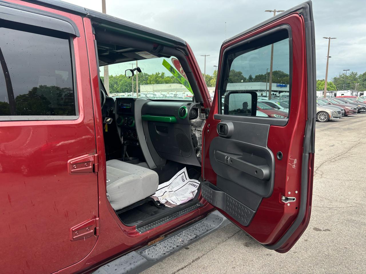 Jeep Wrangler 4WD 4dr Unlimited Sahara 2008