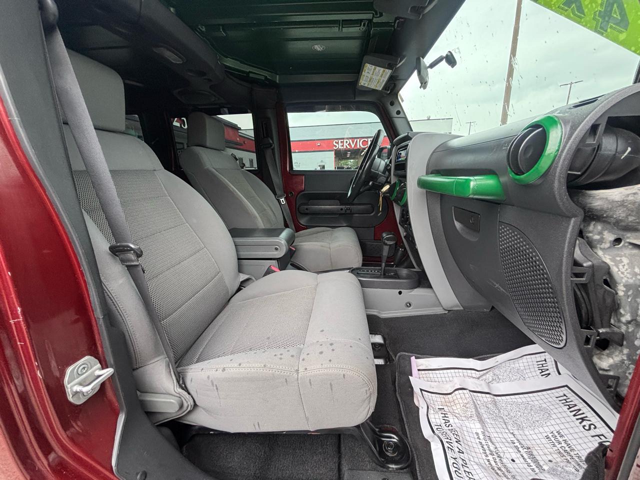 Jeep Wrangler 4WD 4dr Unlimited Sahara 2008