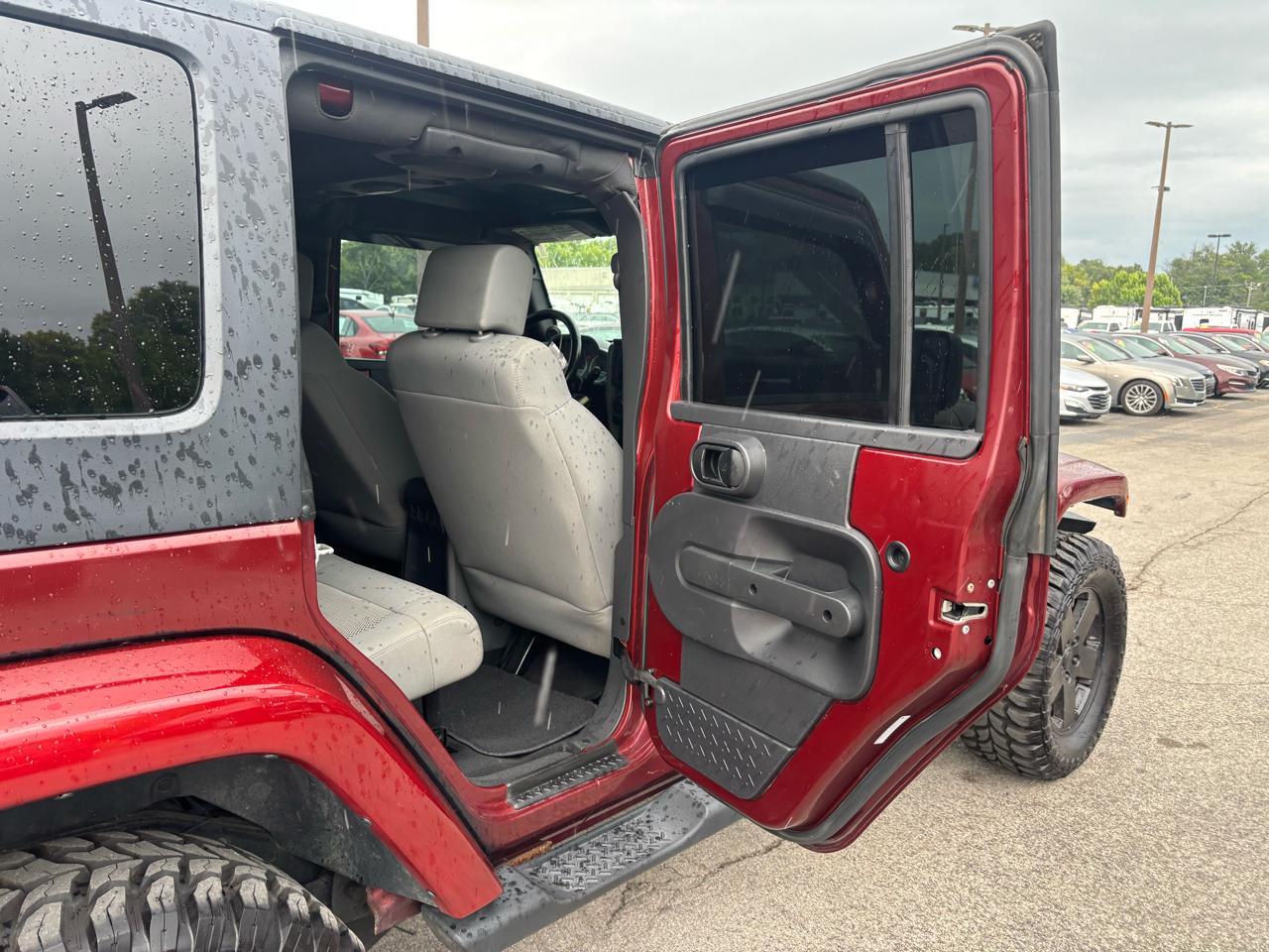 Jeep Wrangler 4WD 4dr Unlimited Sahara 2008