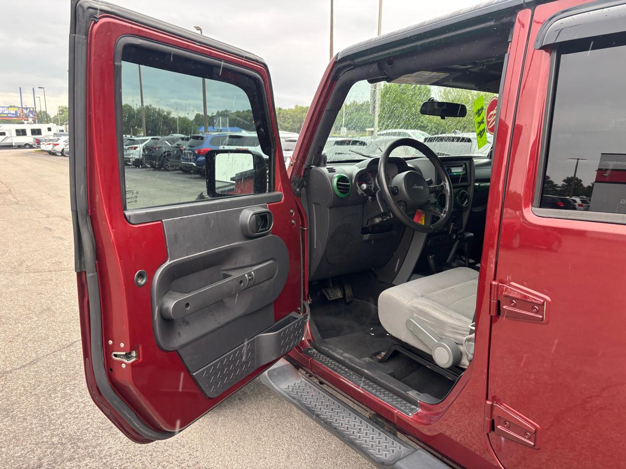 Jeep Wrangler 4WD 4dr Unlimited Sahara 2008