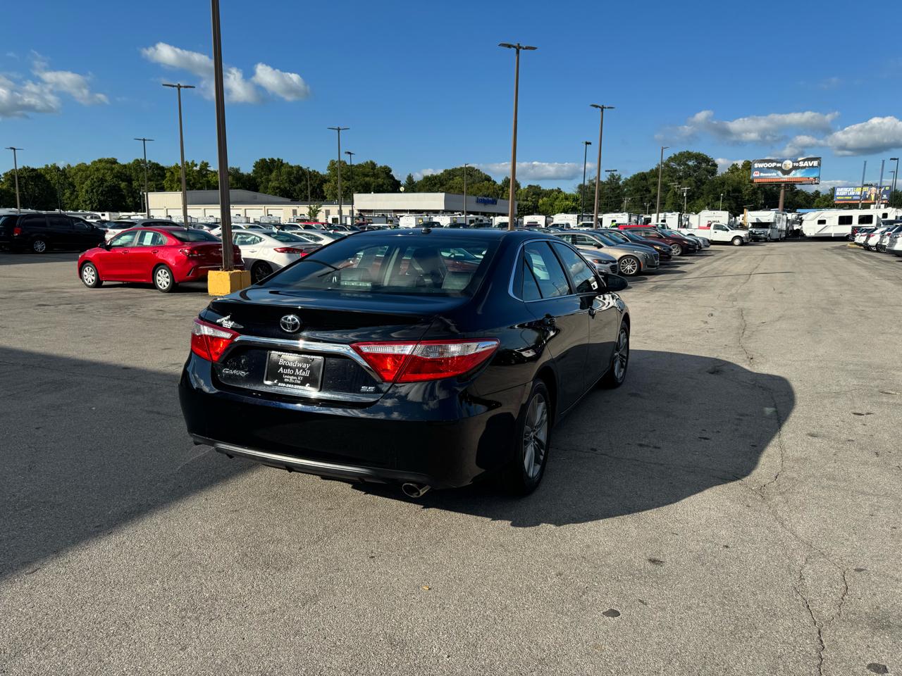 Toyota Camry XLE Auto (Natl) 2017