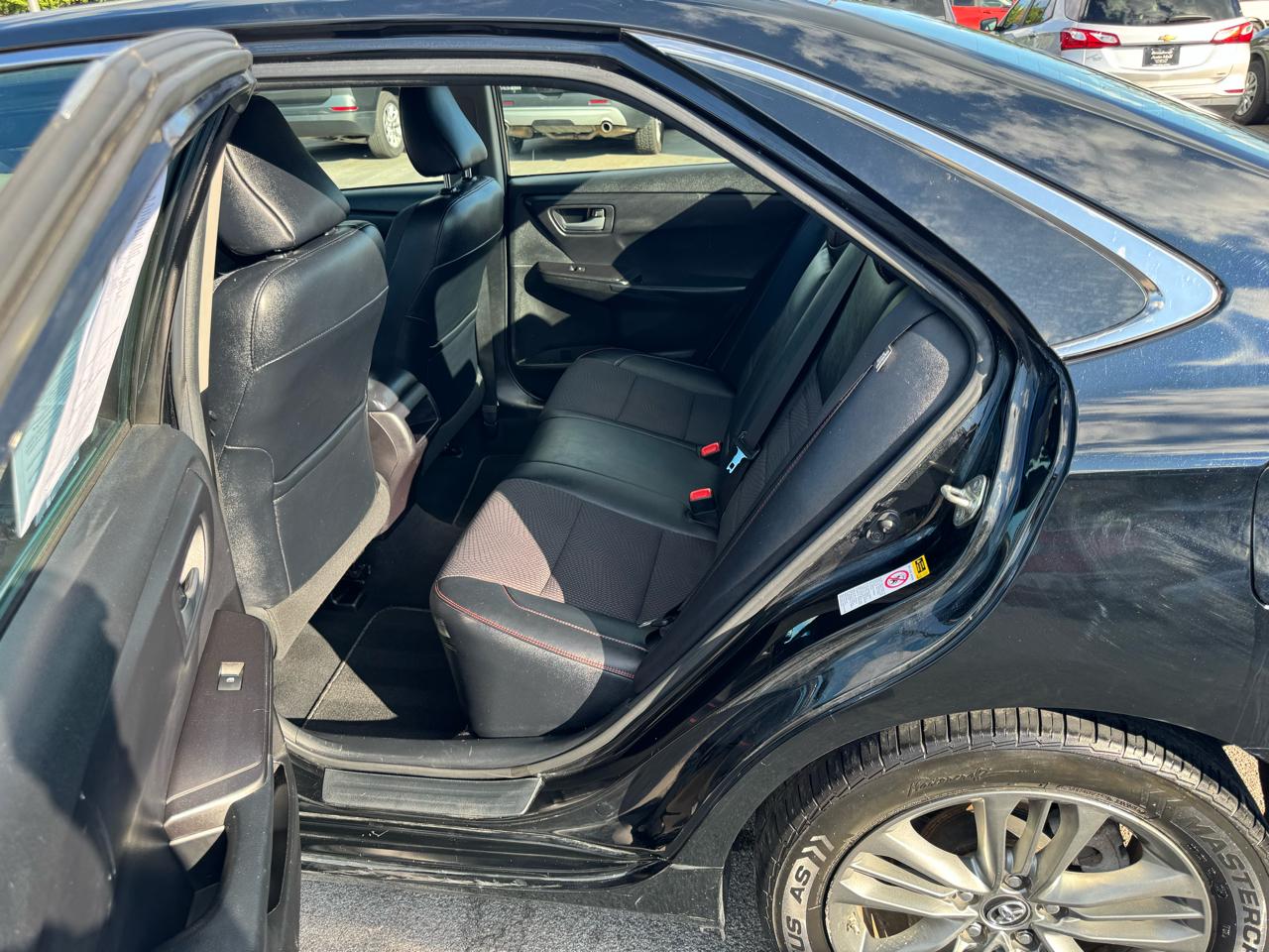 Toyota Camry XLE Auto (Natl) 2017