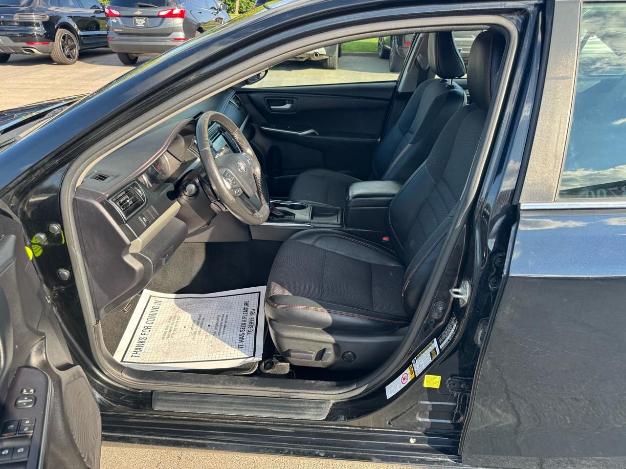 Toyota Camry XLE Auto (Natl) 2017