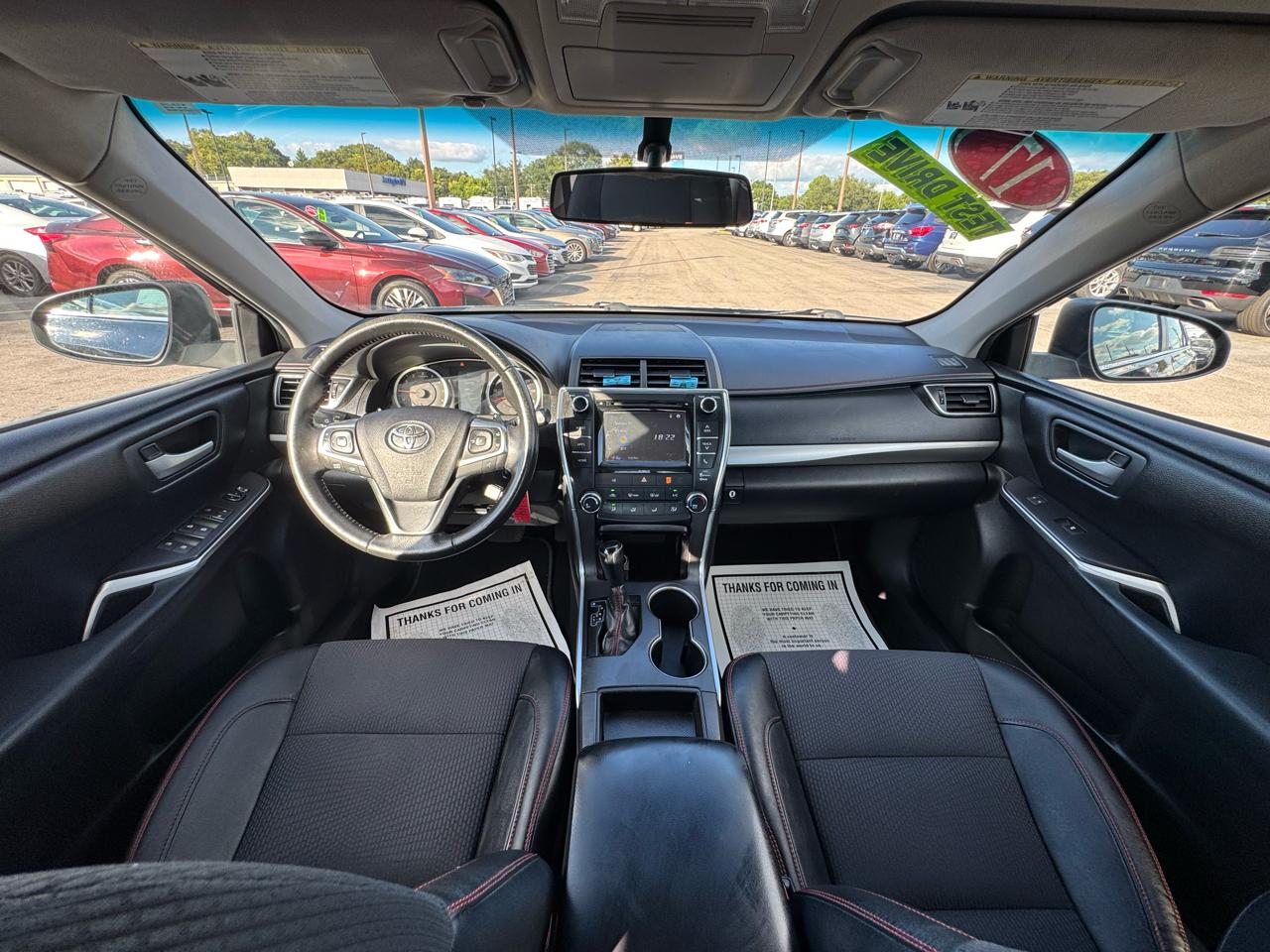 Toyota Camry XLE Auto (Natl) 2017