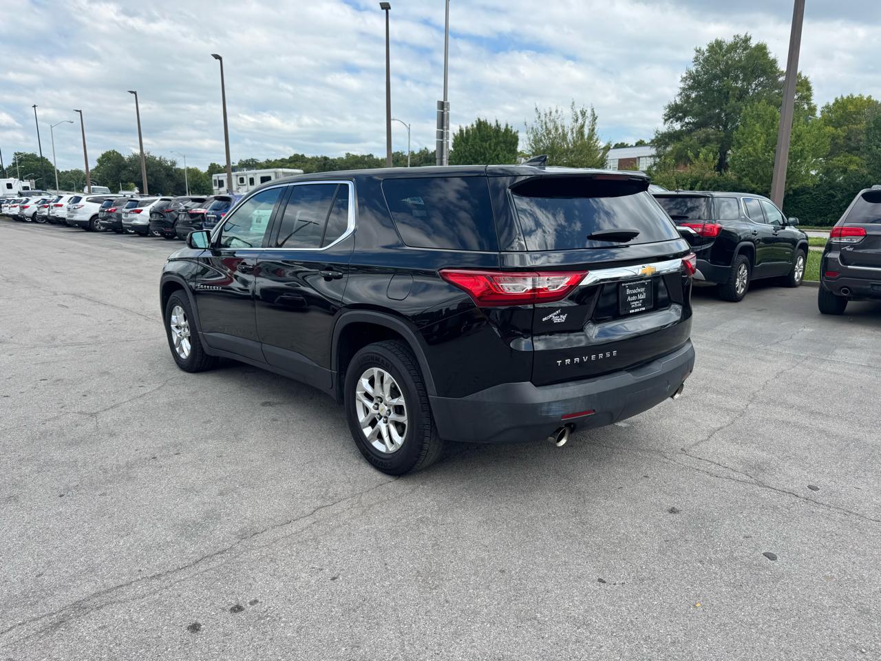 Chevrolet Traverse FWD 4dr LS w/1LS 2018