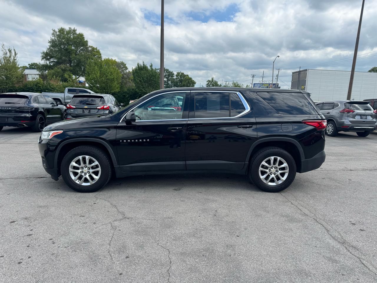 Chevrolet Traverse FWD 4dr LS w/1LS 2018