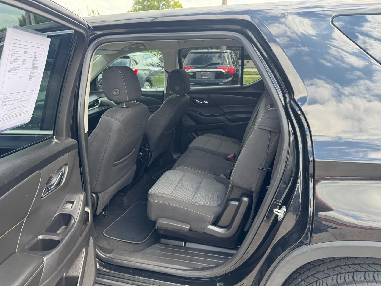 Chevrolet Traverse FWD 4dr LS w/1LS 2018