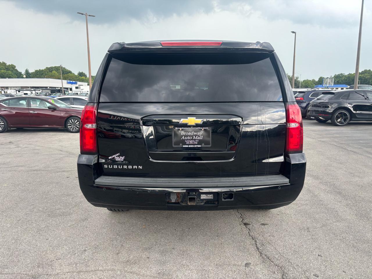 Chevrolet Suburban 4WD 4dr LT 2015