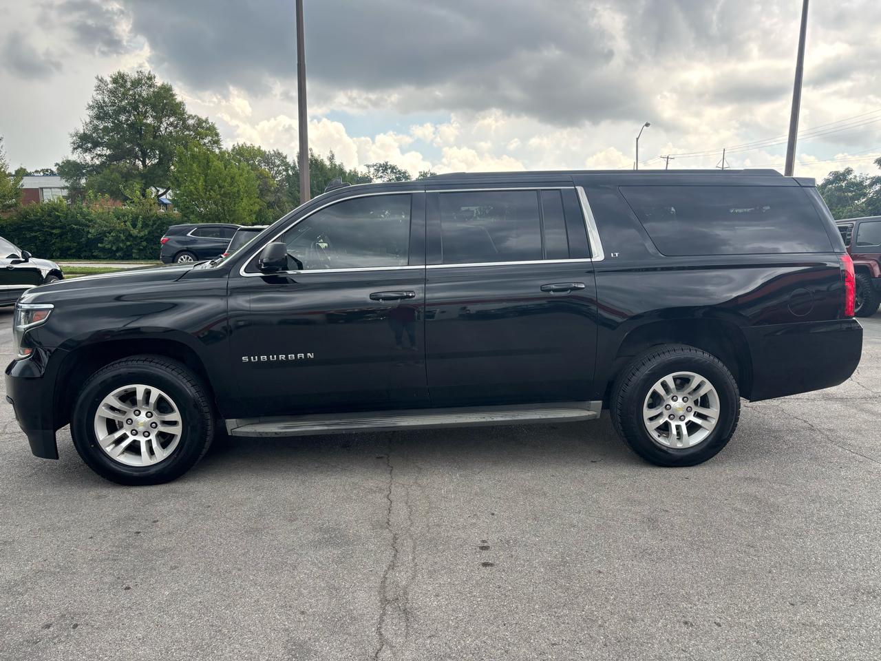 Chevrolet Suburban 4WD 4dr LT 2015