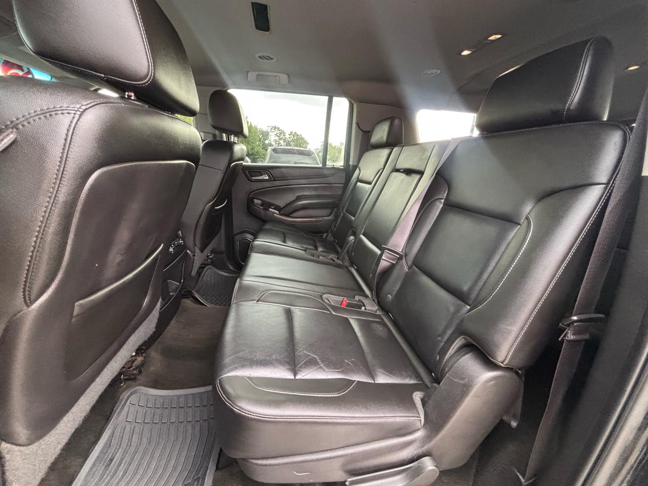 Chevrolet Suburban 4WD 4dr LT 2015