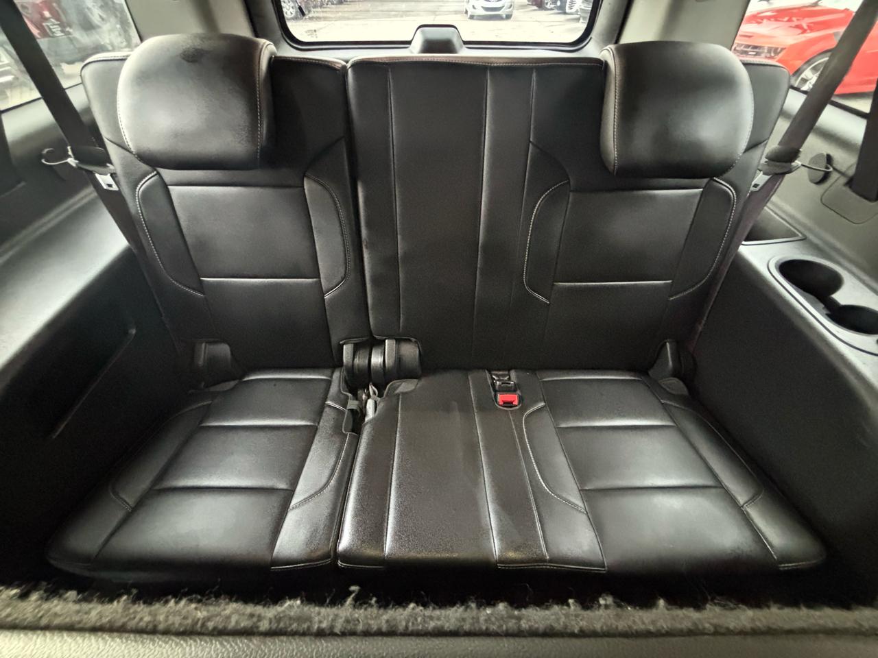 Chevrolet Suburban 4WD 4dr LT 2015