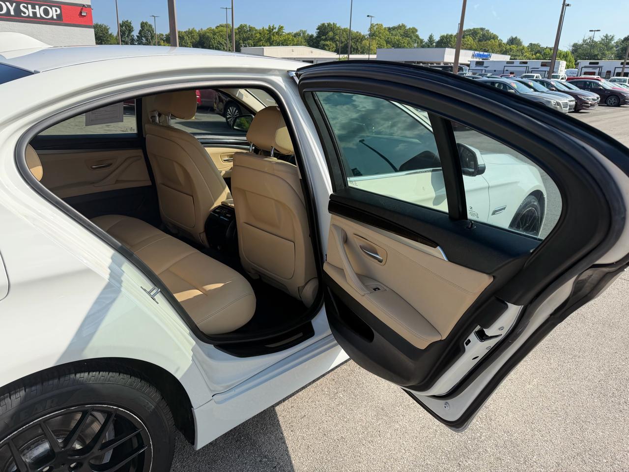 BMW 528i  2016