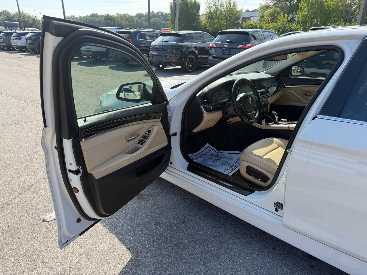 BMW 528i  2016