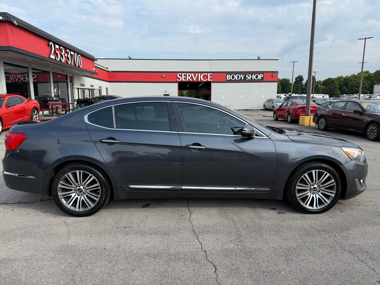 Kia Cadenza Premium 2016