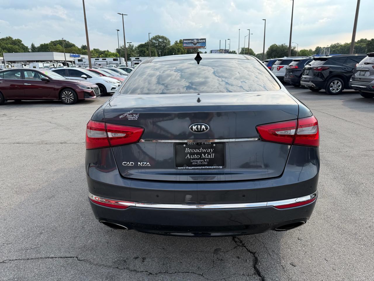 Kia Cadenza Premium 2016