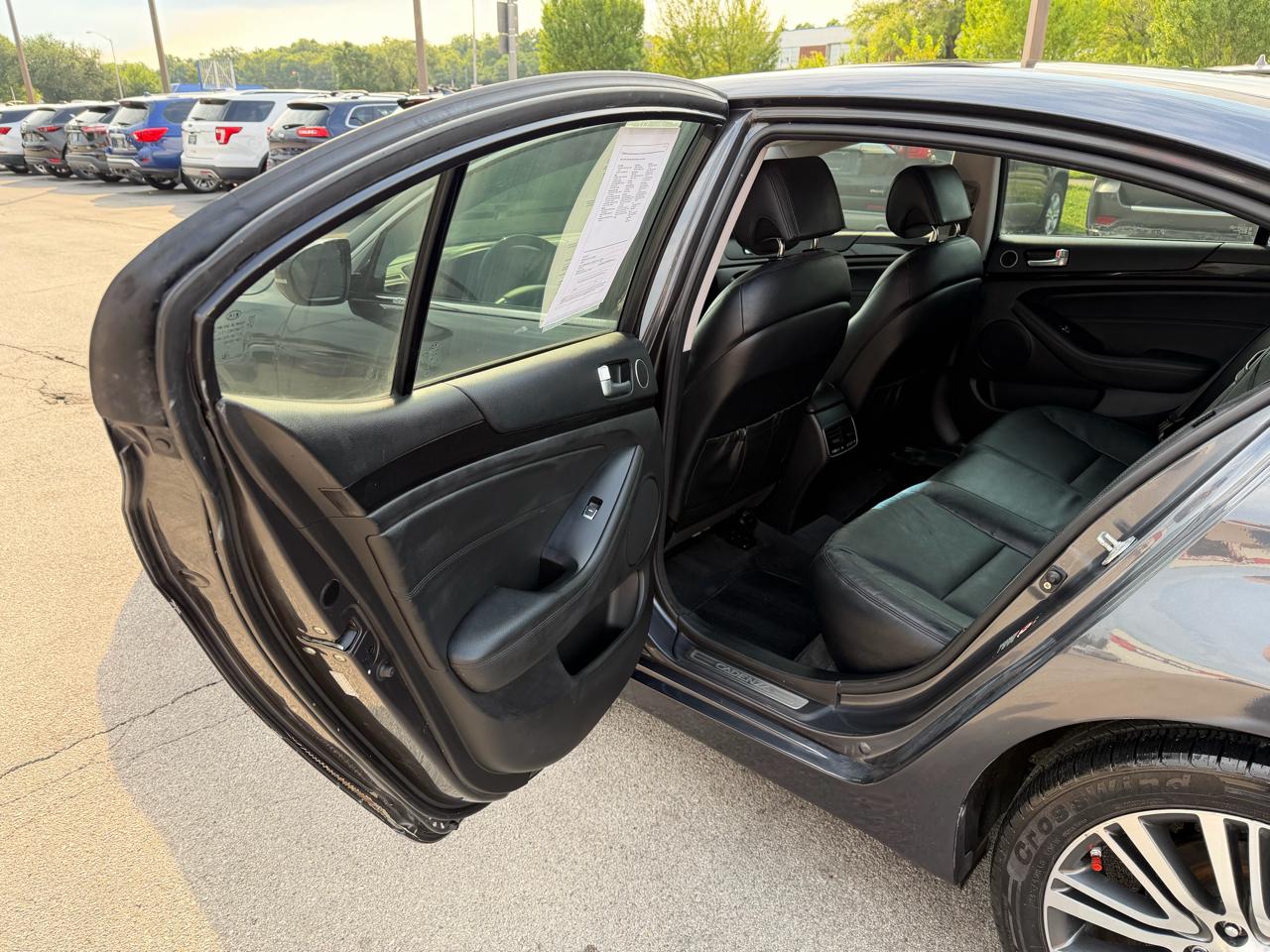Kia Cadenza Premium 2016