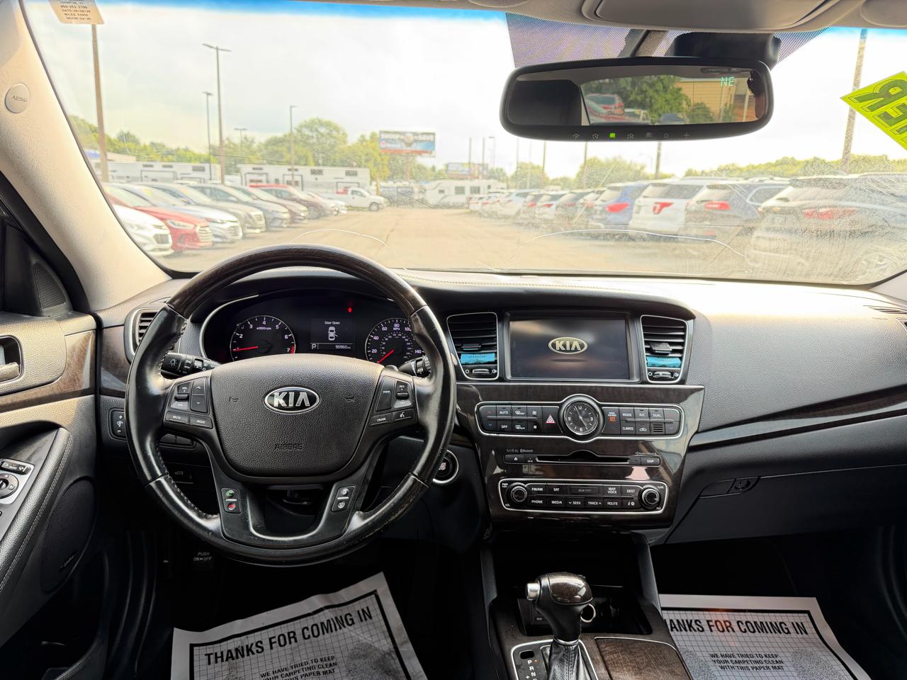 Kia Cadenza Premium 2016