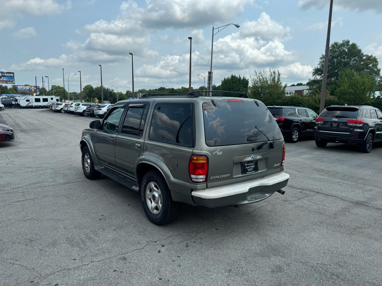 Ford Explorer 4dr 112" WB Eddie Bauer 1999