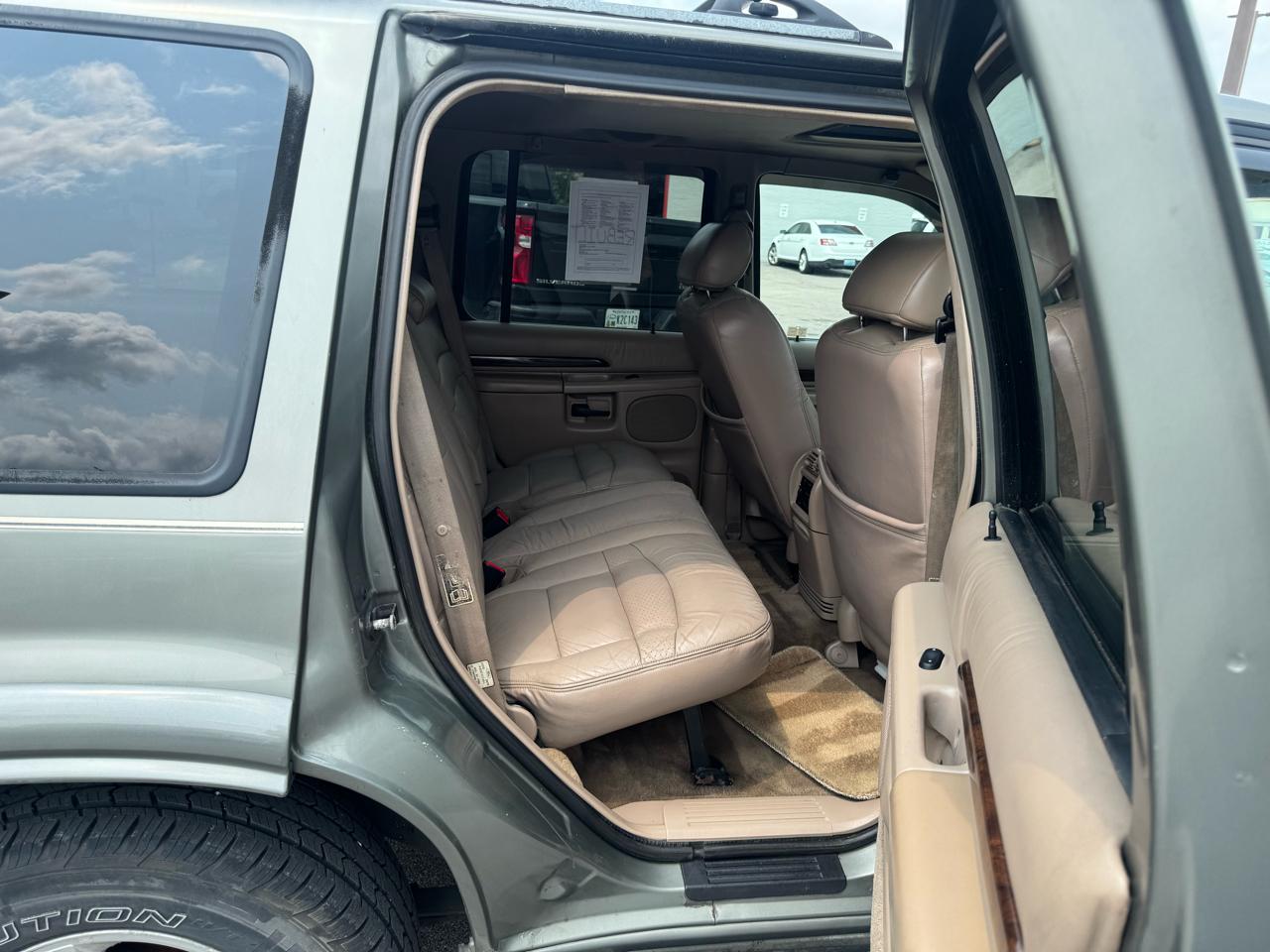 Ford Explorer 4dr 112" WB Eddie Bauer 1999
